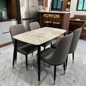 bàn ăn chân côn 2,900,000vnđ